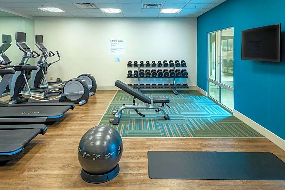 Holiday Inn Express and Suites Medford By IHG