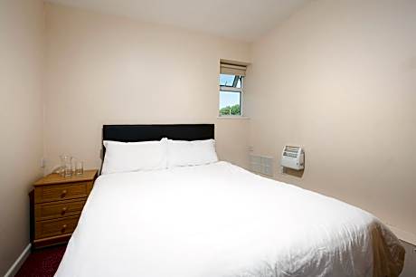 2 Bedroom Bronze Chalet