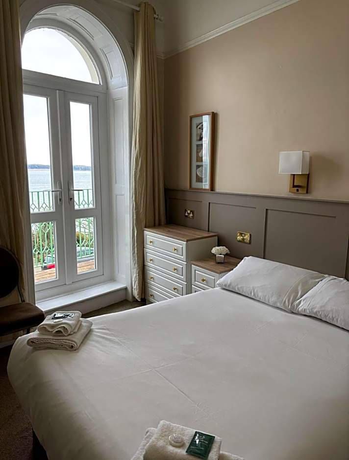 Clarence House Hotel