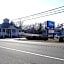 Village Inn & Suites - Smithville