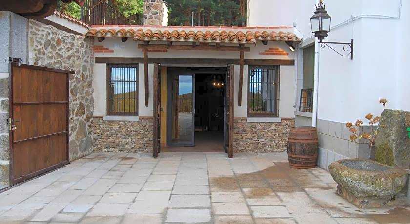 Hotel Cinco Castanos