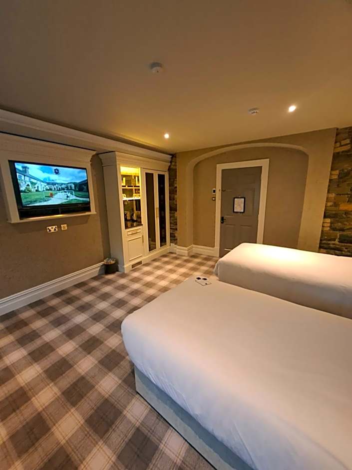 Kinnitty Castle Hotel