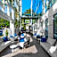 Carrick Hotel