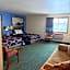 Iron Mountain Inn & Suites MI US 2