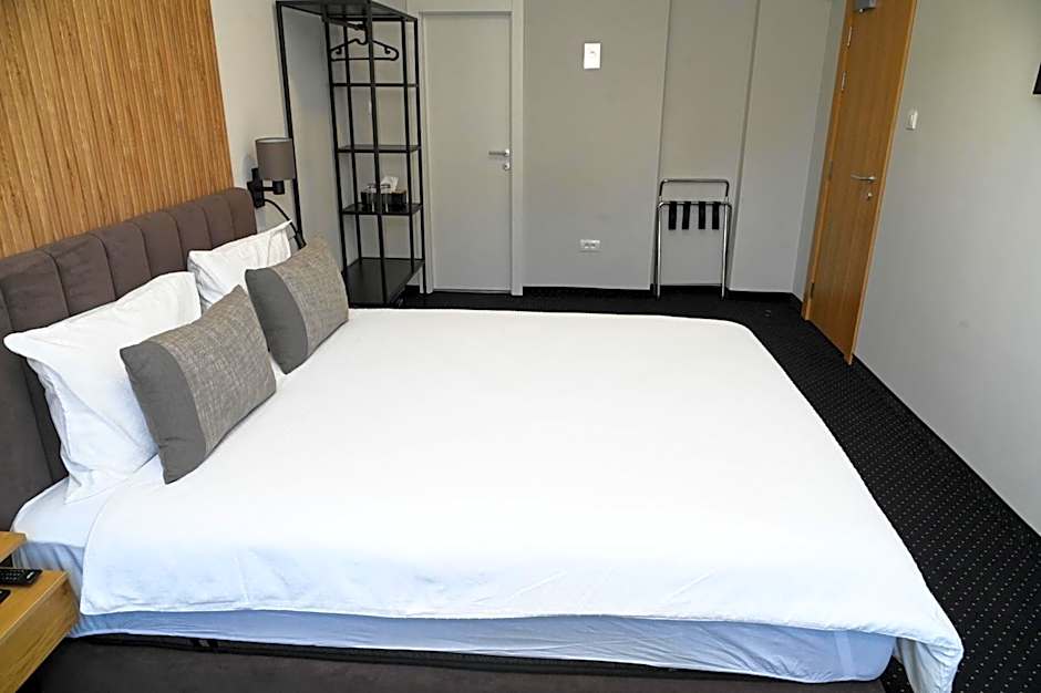 Republic Square Suites