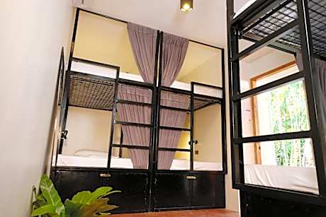 Bed in 6-Bed Dormitory Room