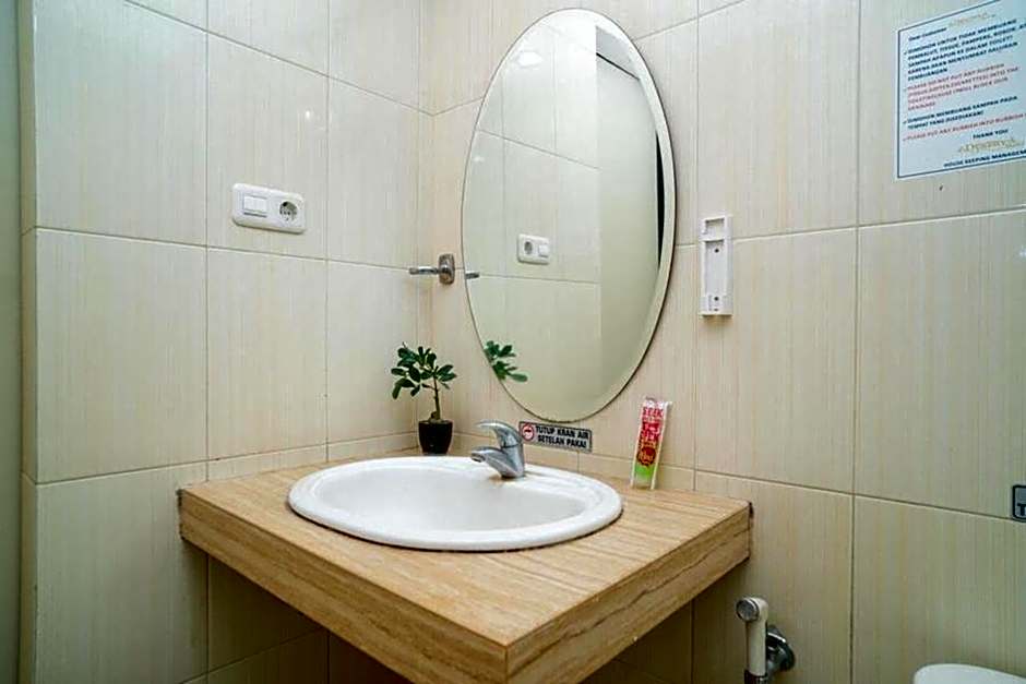 RedDoorz Plus near Simpang Tiga Tritayasa Cilegon