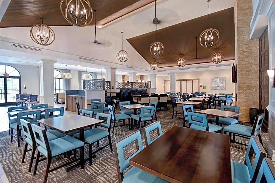 Homewood Suites by Hilton Orlando at FLAMINGO CROSSINGS Town Center