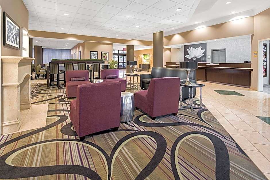 La Quinta Inn & Suites by Wyndham Buena Park