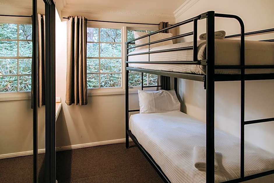 Federation Gardens & Possums Hideaway