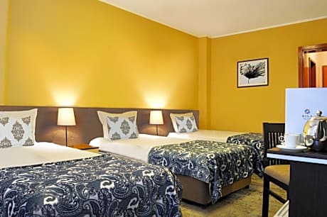 Economy Triple Room - Not Renovated