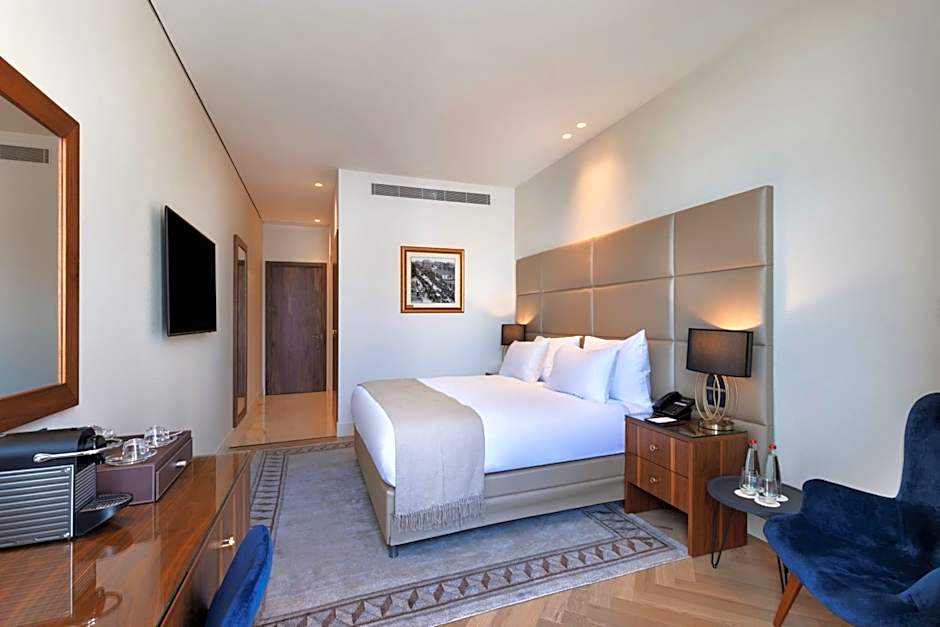 Opera Tel Aviv by Herbert Samuel