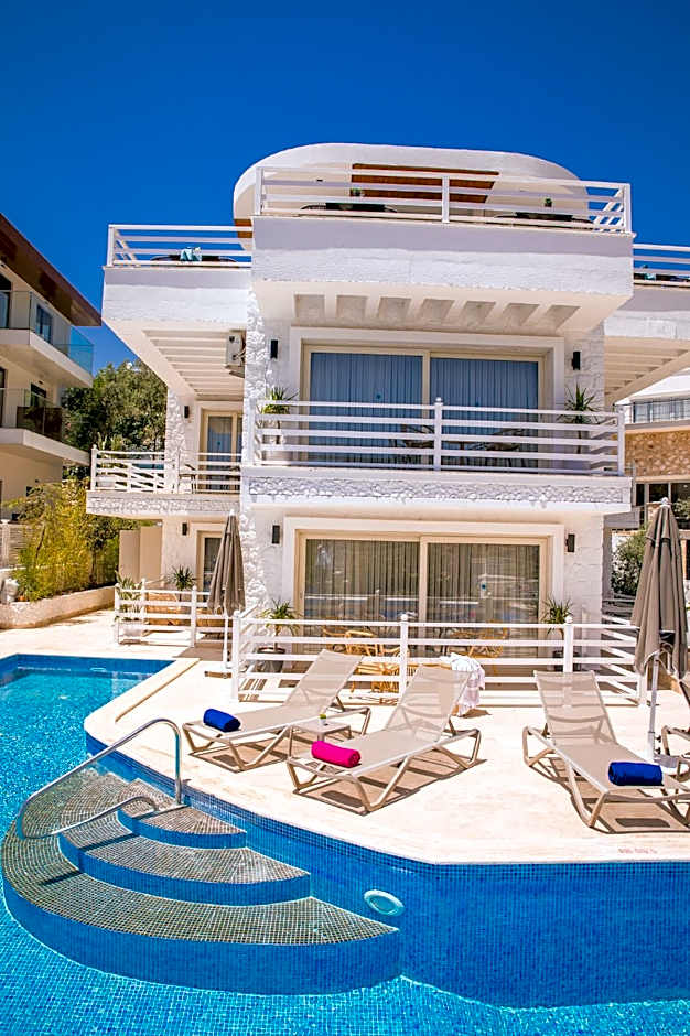 Kalkan Saray Suites Hotel