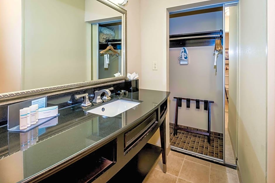 Hampton Inn & Suites Montgomery-Downtown