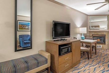 King Suite with Sofa Bed