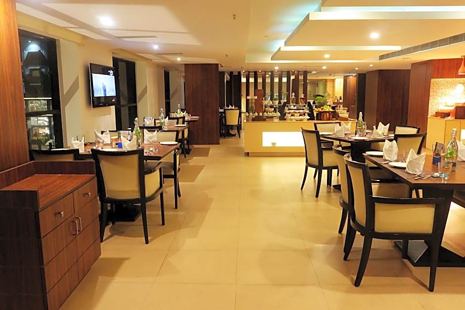 Le Lac Sarovar Portico Ranchi