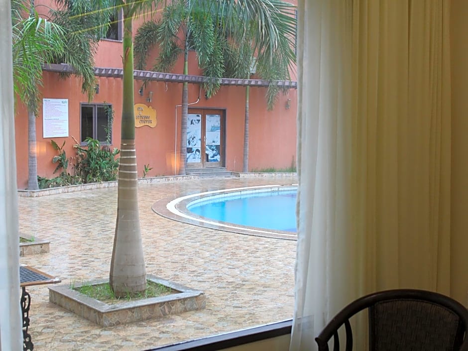 Seven sky Clarks Exotica