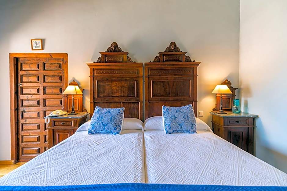 Hotel Los Leones - Adults Only