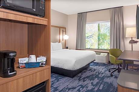 King Room with Mountain View