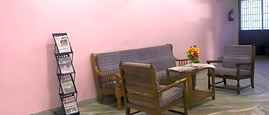 Hotel Saravana Grand