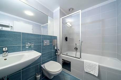 double or twin standard