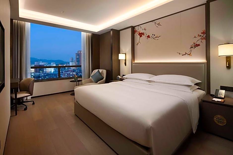 Yuexiu Hotel (Golden Key Floor)