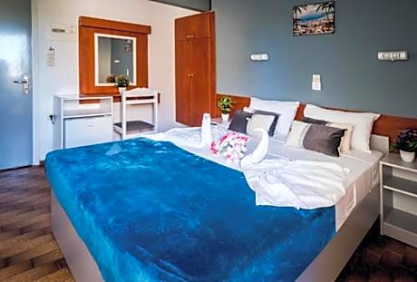 Double or Twin Room with Pool View