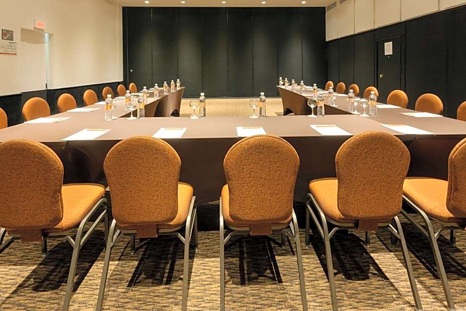 Crowne Plaza Toluca - Lancaster By IHG