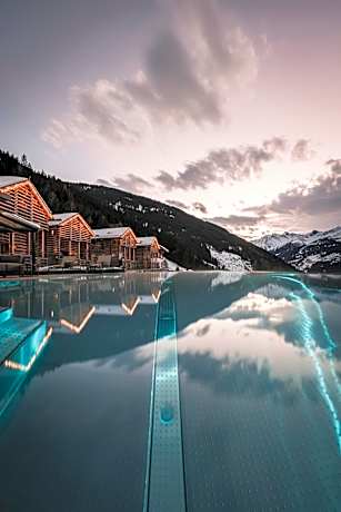 Boutique Hotel und Chalets Bergwiesenglück