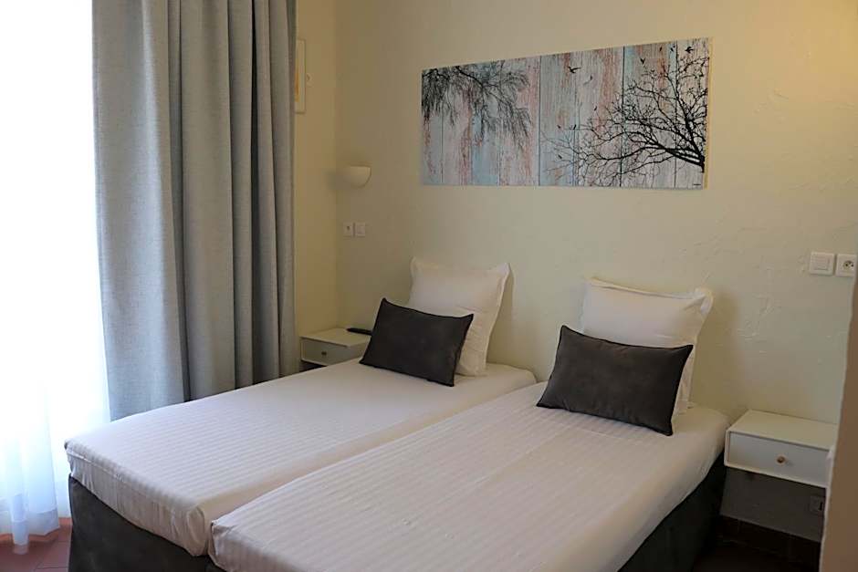 La Villa Roseraie , Hôtel Familial OUVERT TOUTE L'ANNEE