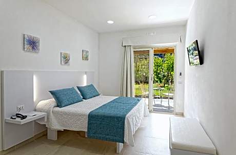 Superior Double or Twin Room with Garden View