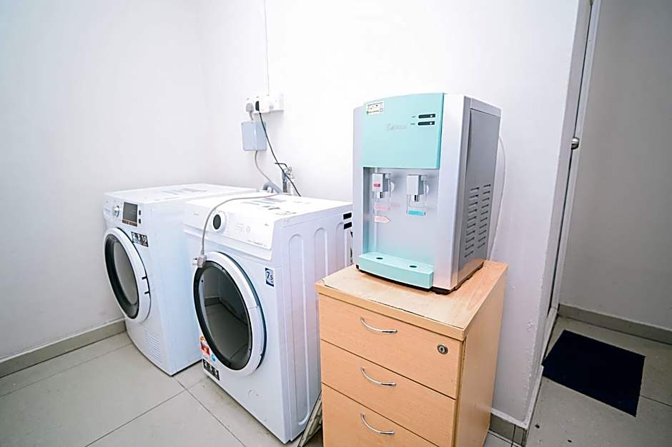 Swing & Pillows - Subang SS15