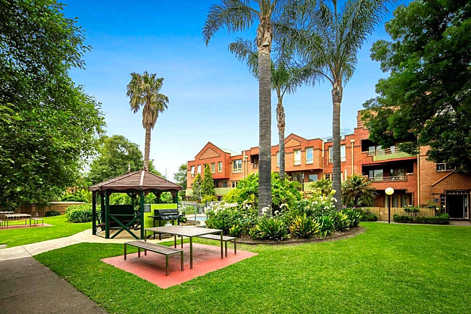 Comfort Apartments Royal Gardens