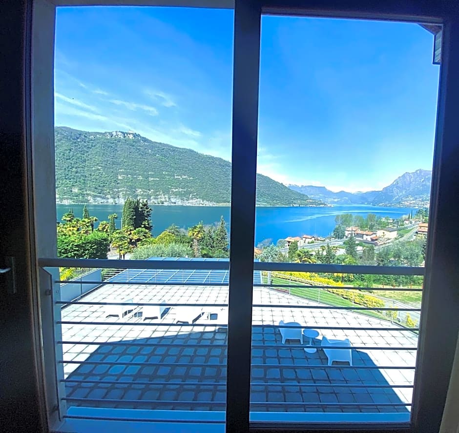 Vela di Soleville camere con e senza vista lago con ristorante & pizzeria