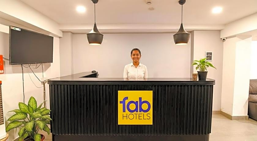 Collection O Sayeeda International