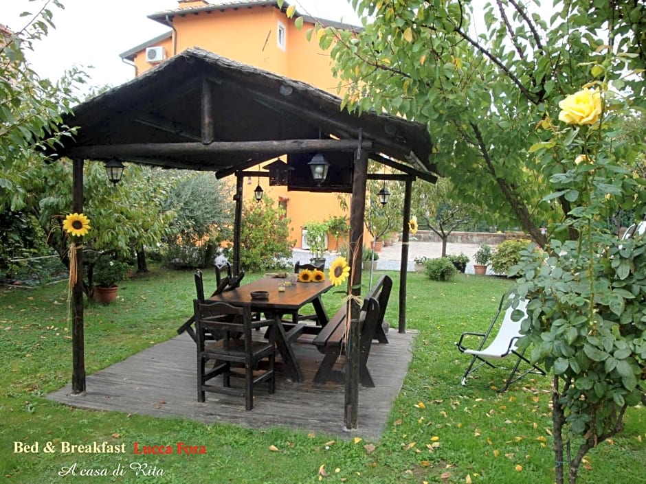 Bed & Breakfast Lucca Fora