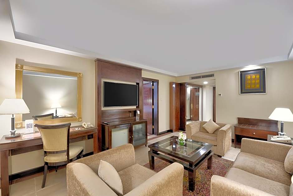 Photo 1 of 11 of Executive 1 King Bed Suite