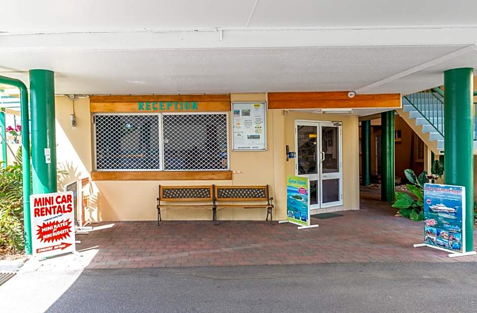 Tradewinds McLeod Holiday Apartments
