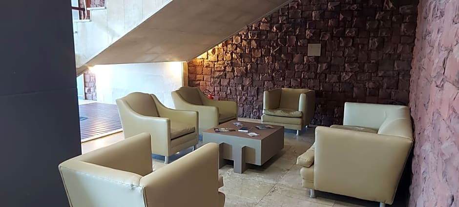 Samba Laguna Tourist