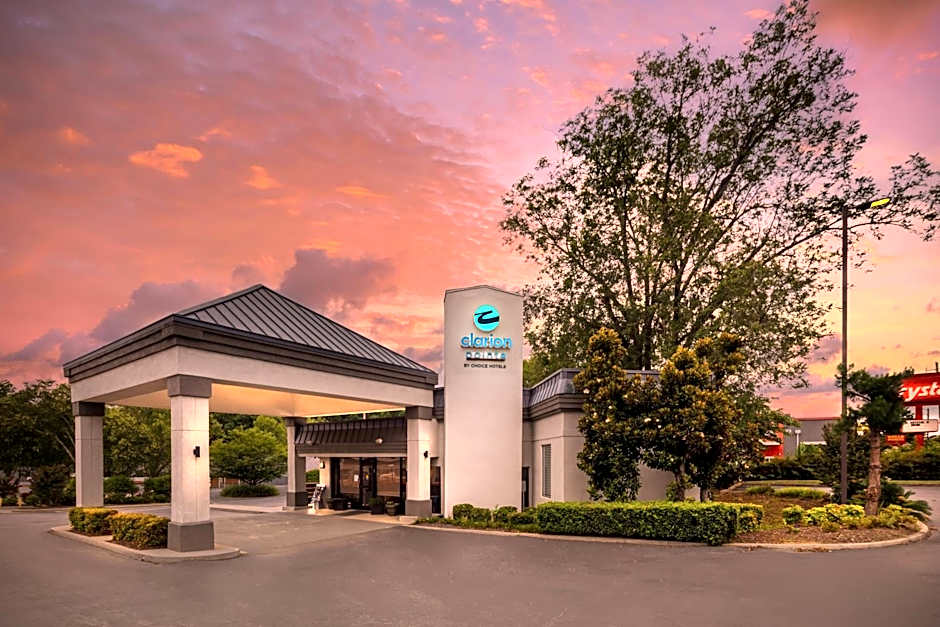 Clarion Pointe Morrow - Atlanta South