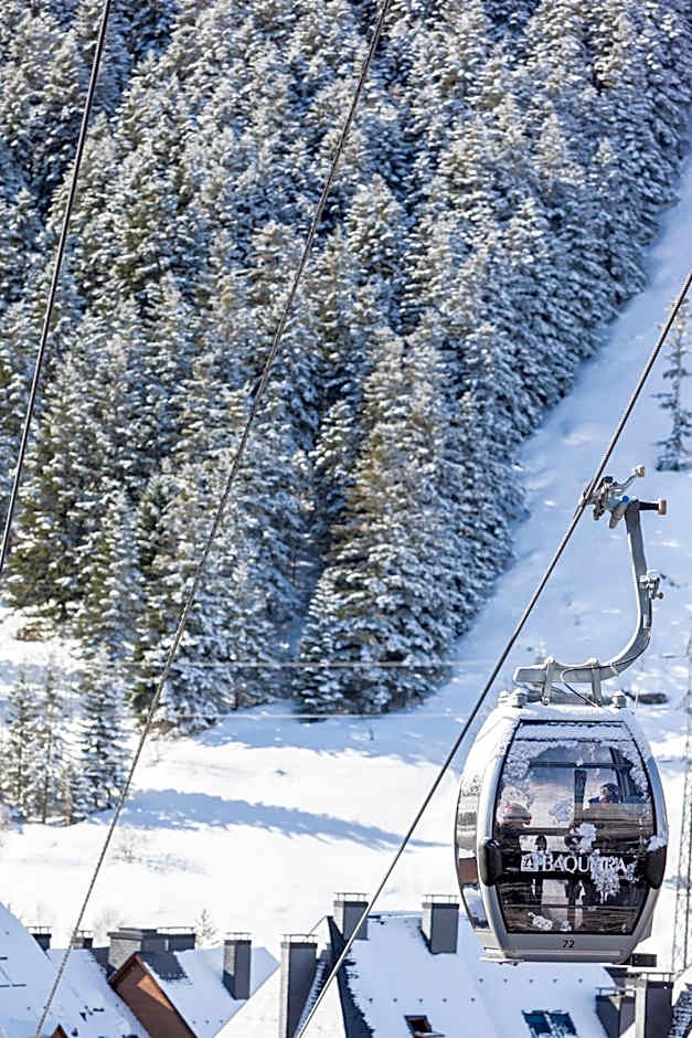 Apartamentos SNO Mont Romies Unhola