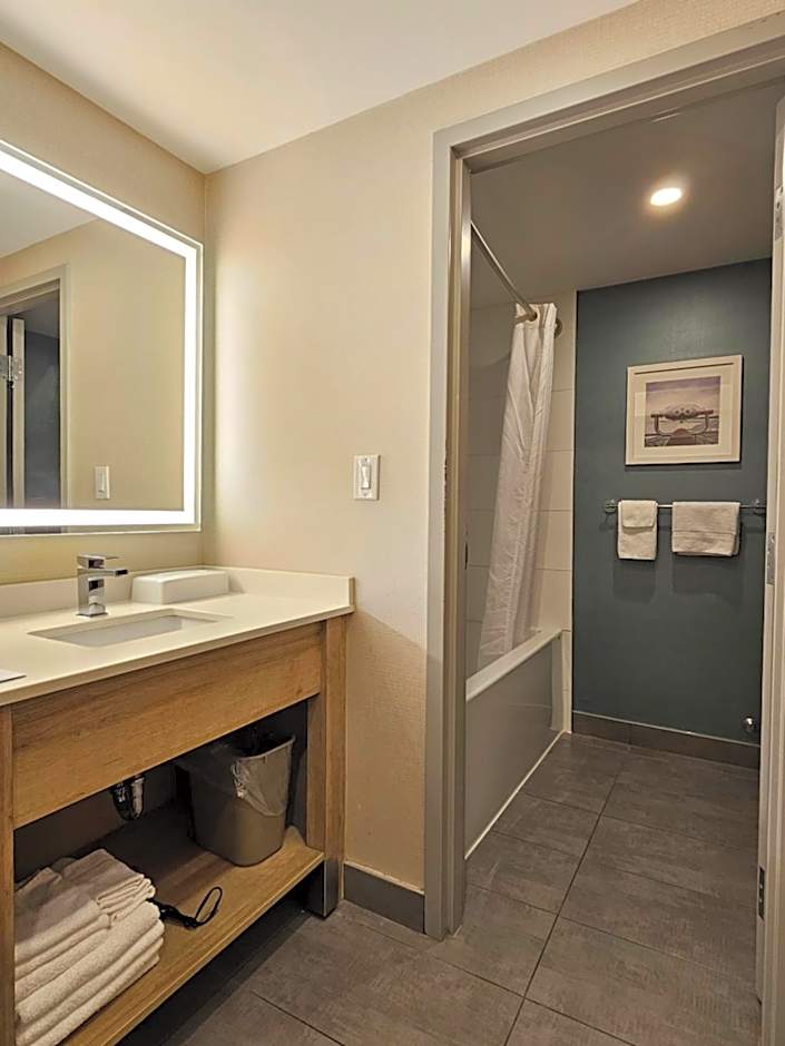 Vittoria Hotel & Suites