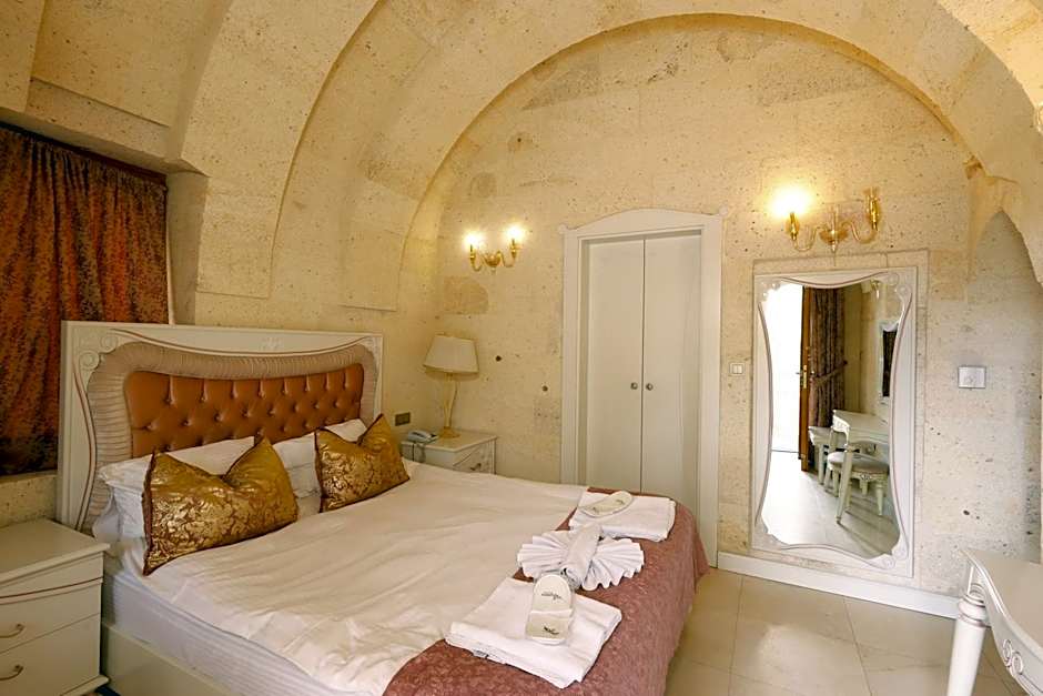 Anatelein Cave Hotel