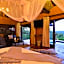 Zwahili Private Game Lodge & Spa