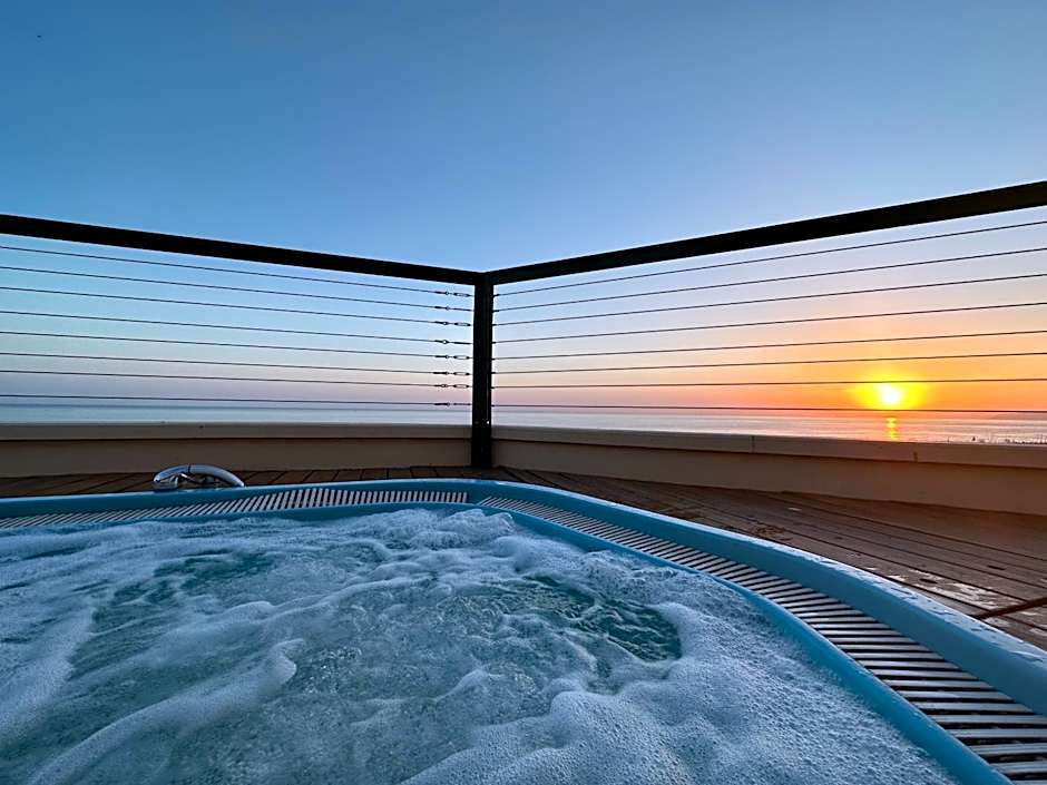 Piccadilly Penthouse with Jacuzzi