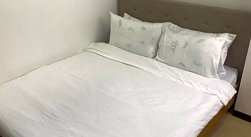 Ma Lourdes Inn- Washington Street