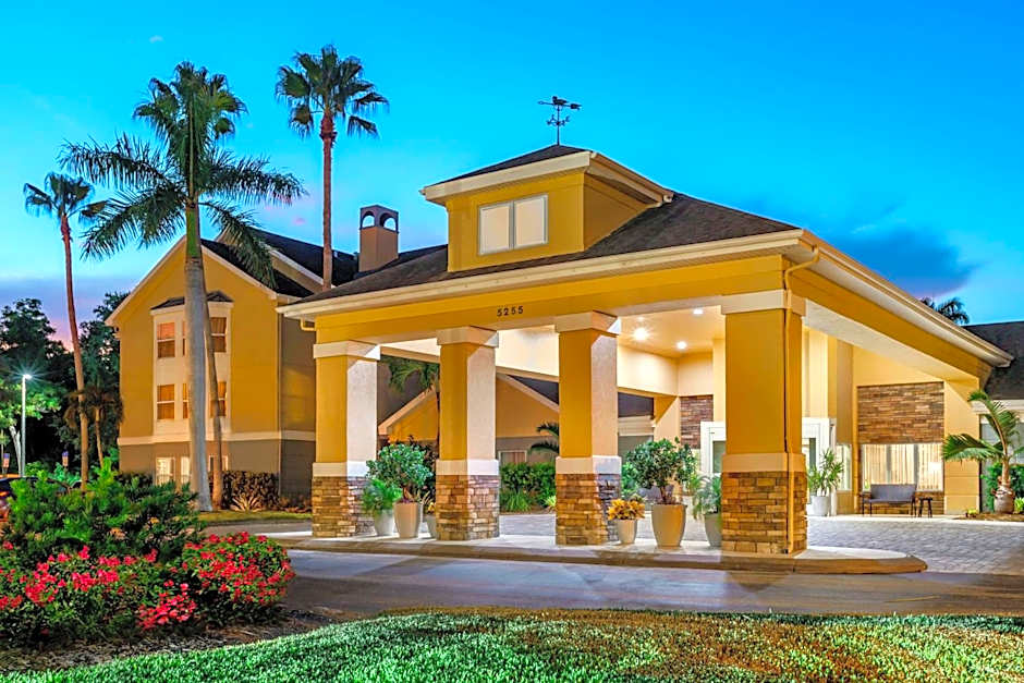 Homewood Suites By Hilton Fort Myers