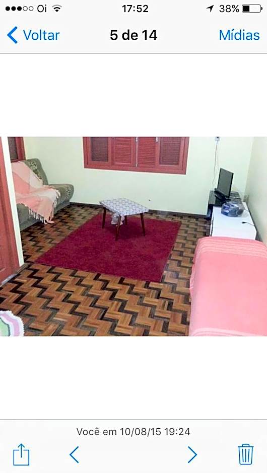 Bela casa, com internet, piscina e churrasqueira para descansar e desfrutar, dias de paz