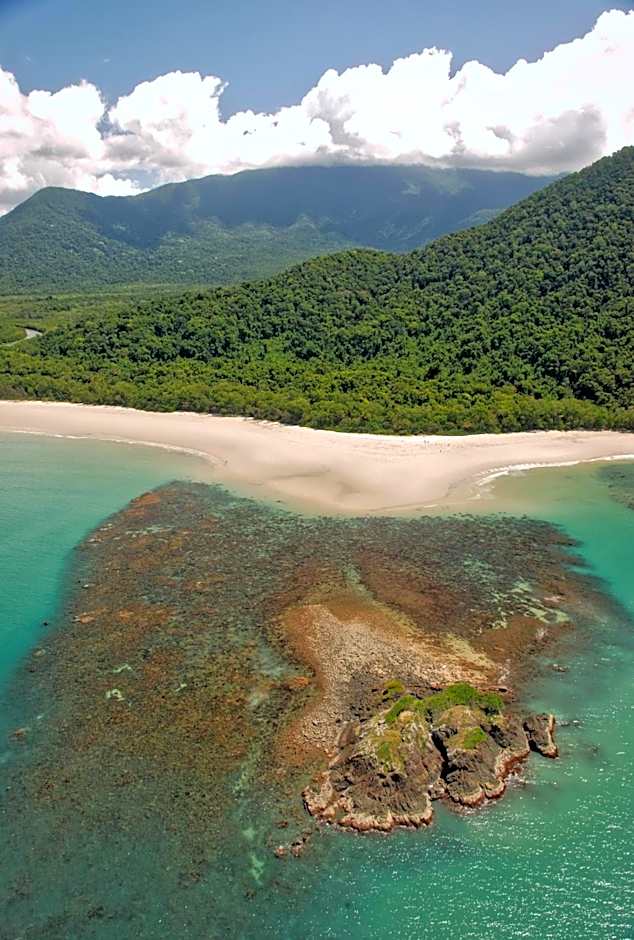Thornton Beach Bungalows Daintree