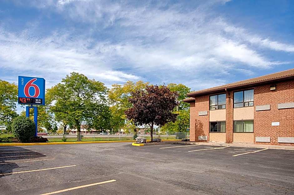 Motel 6-East Syracuse, NY